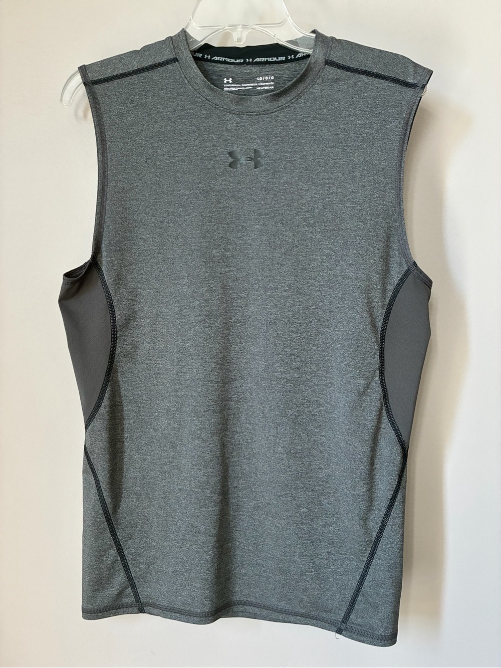 🏋️ Under Armour HeatGear Compression Sleeveless Training Top – Gray – Men’s L/G